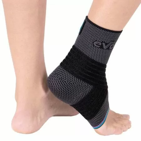 Бандаж компрессионный на голеностопный сустав Тривес Т-8683 Evolution 