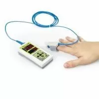 Пульсоксиметр портативный МЕДПЛАНТ Окситест-1 с сетевым адаптером, взрослым датчиком и детским датчиком-манжетой, артикул 918
