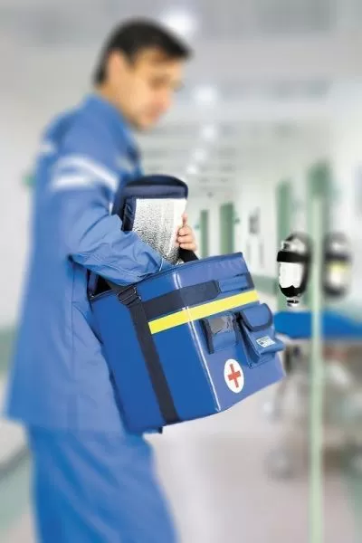 Термоконтейнер медицинский с автоматическим подогревом и поддержанием температуры инфузионных растворов МЕДПЛАНТ ТК, артикул 1064