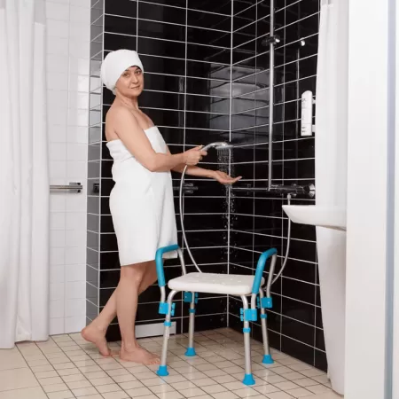 Табурет для ванны Ortonica Lux-585 с поручнями