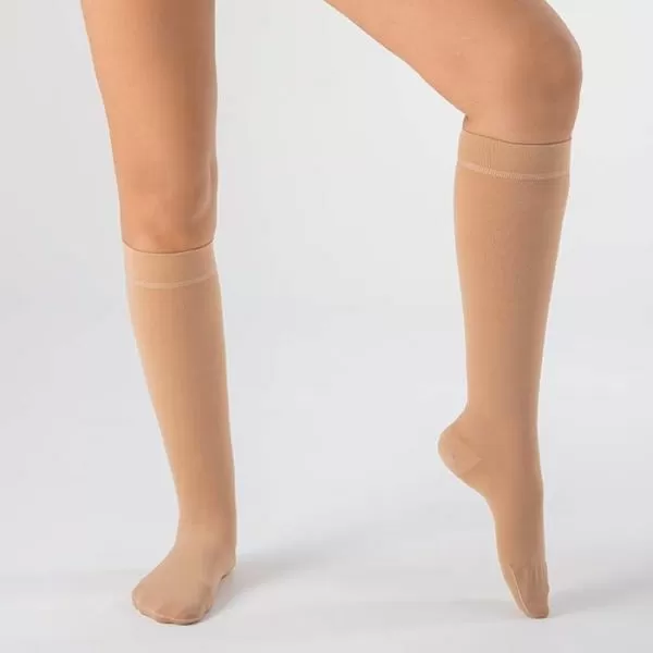 Гольфы компрессионные Evolution ТК.911 унисекс 2 класс компрессии с закрытым носком цвет бежевый