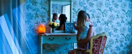 Неограненная солевая лампа Stay Gold в комплекте "Скала". 1-2 кг