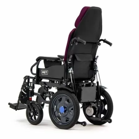 Кресло-коляска с электроприводом MET COMFORT 110, артикул 20702, ширина сиденья 44 см, колеса пневматические