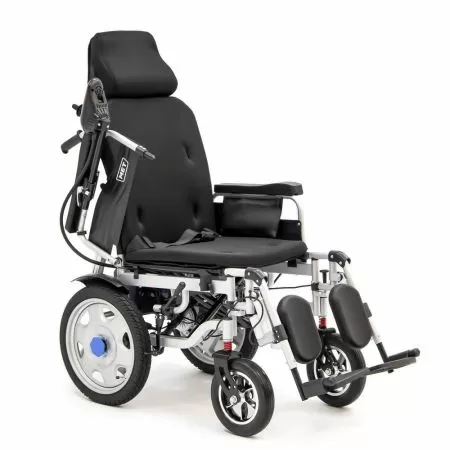 Кресло-коляска с электроприводом MET COMFORT AUTO, артикул 20700, ширина сиденья 45 см, колеса пневматические