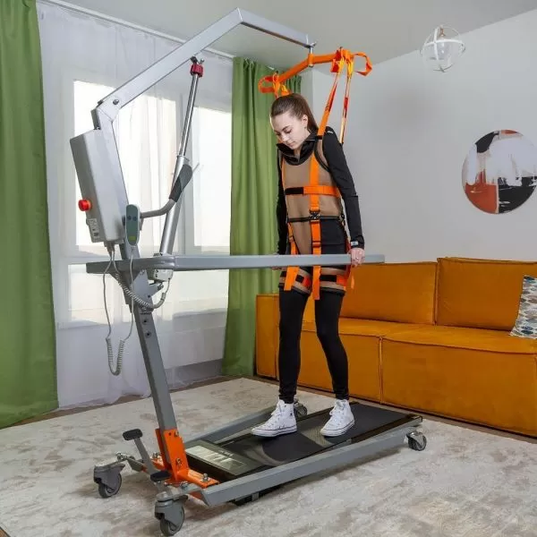 Подъемник для реабилитации с электроприводом MET LU-210 передвижной